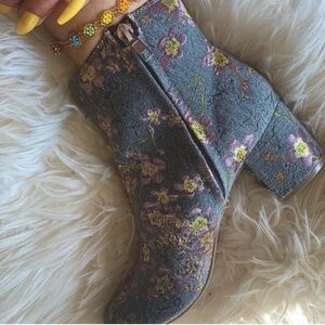 Zigi Soho Nydia Floral Block Heel ankle Booties